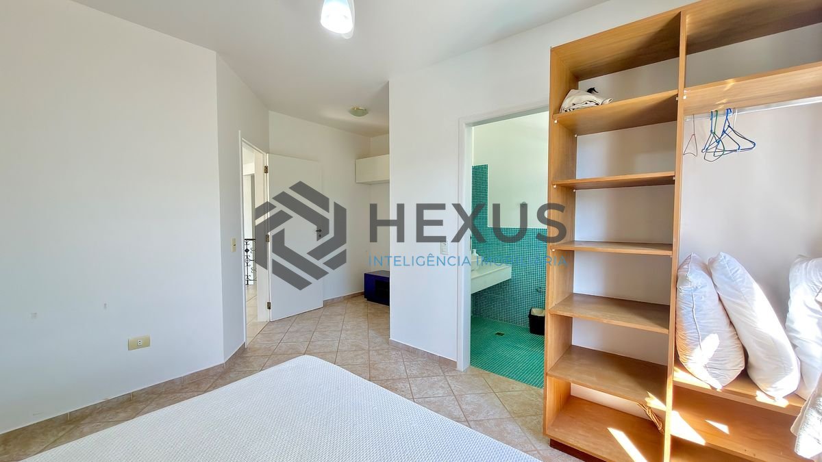 Foto 21 de Casa reformada com piscina e área gourmet no Jardim Acapulco, Guarujá