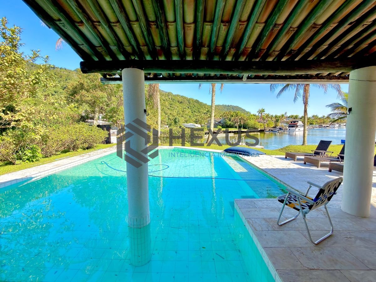 Foto 7 de Casa com pier  e área gourmet no Residencial Marinas Guarujá