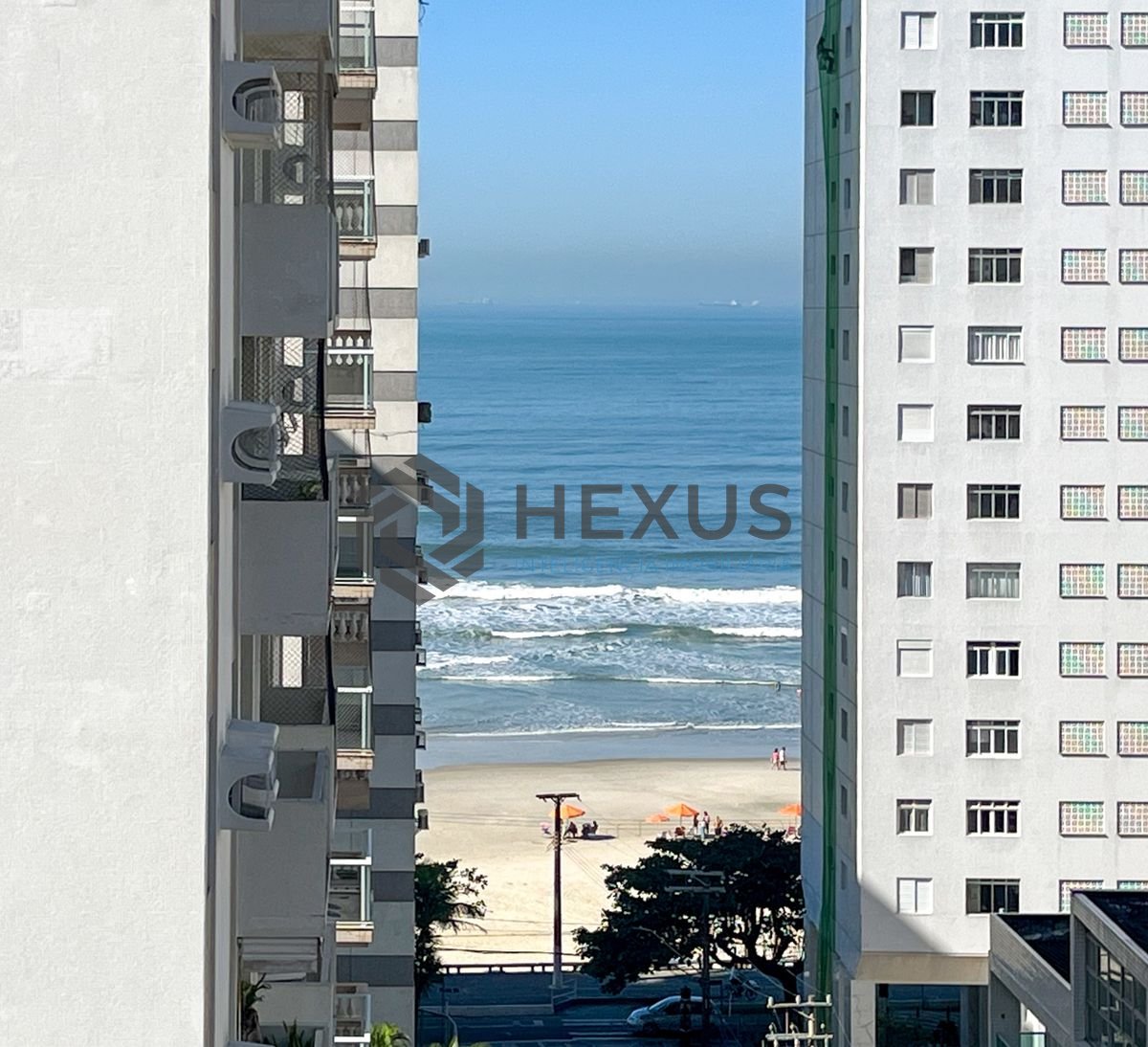 Foto 16 de Cobertura Duplex com varanda a 1 quadra da praia na região da Barra Funda nas Pitangueiras, Guarujá
