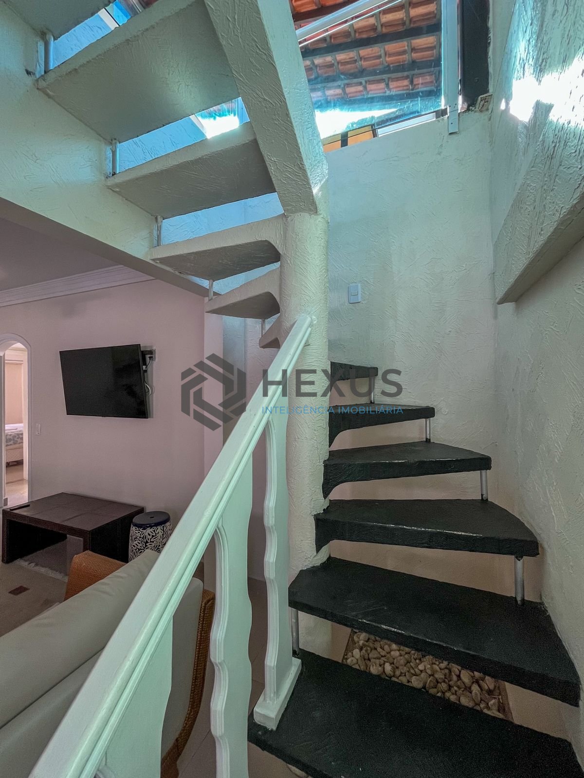 Foto 45 de Cobertura Duplex com varanda a 1 quadra da praia na região da Barra Funda nas Pitangueiras, Guarujá