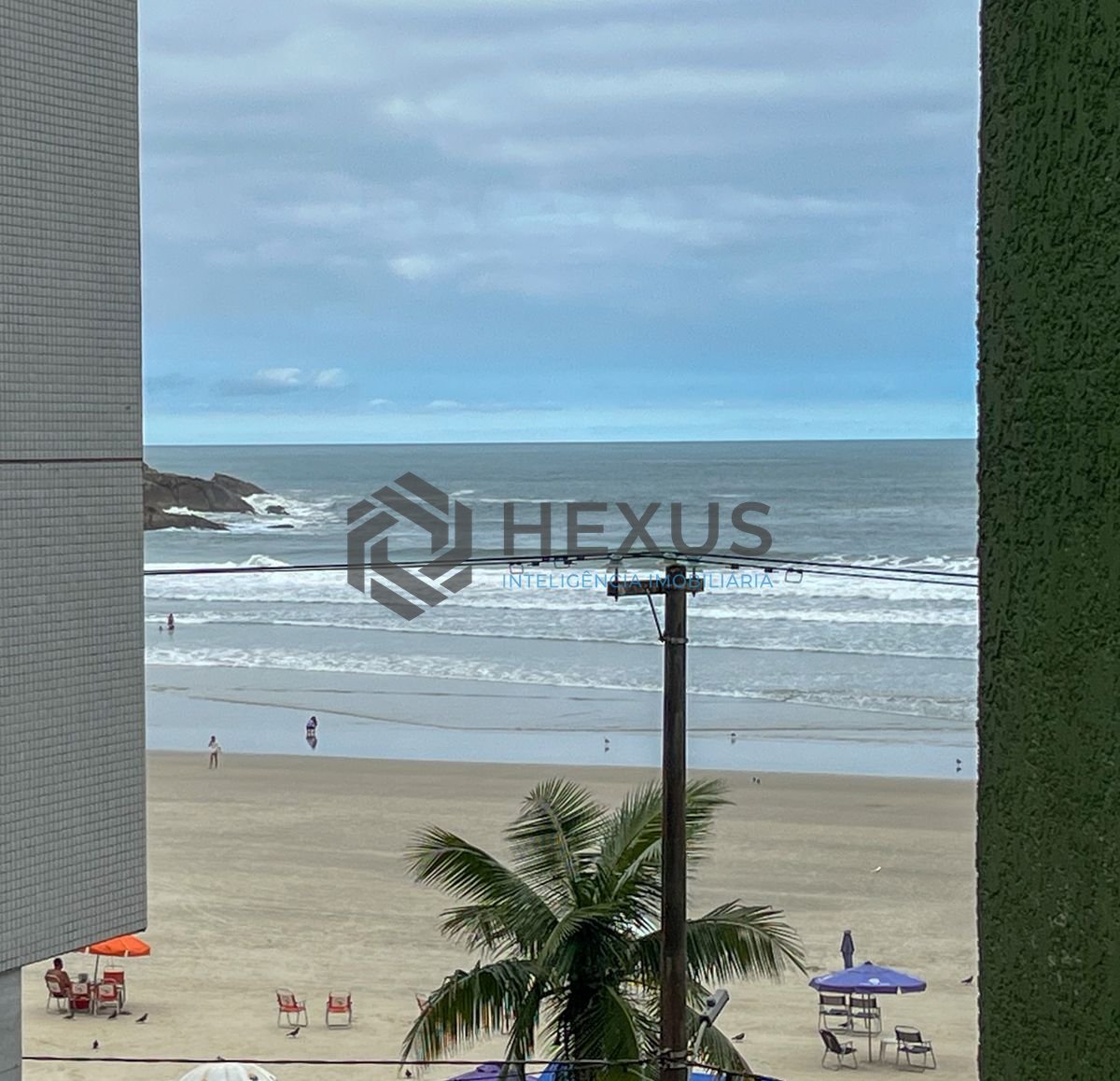 Foto 32 de Apartamento frente mar com varanda vista mar e lazer nas Pitangueiras, Guarujá