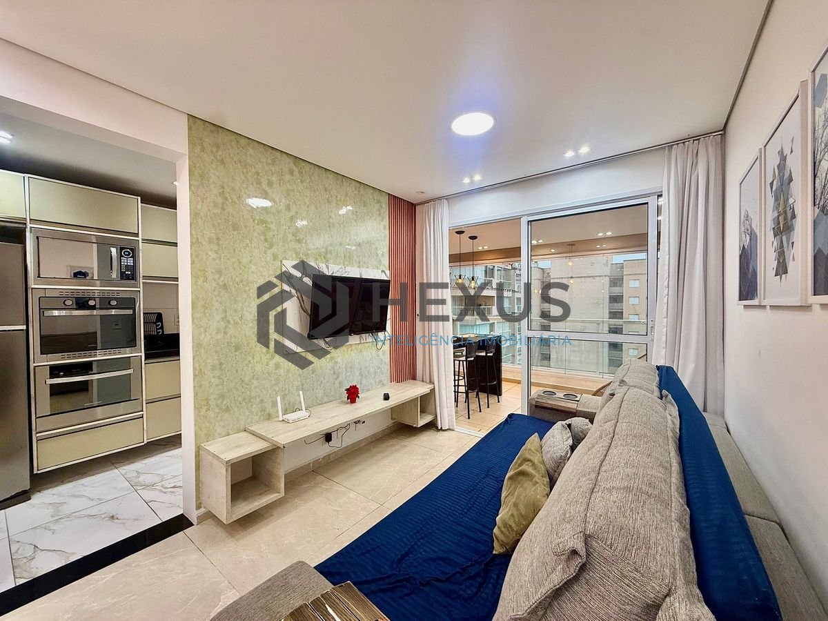 Foto 5 de Apartamento reformado com varanda vista mar e lazer a 300m da praia na região do Tortugas na Enseada, Guarujá
