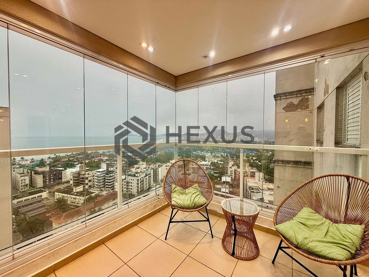 Foto 6 de Apartamento reformado com varanda vista mar e lazer a 300m da praia na região do Tortugas na Enseada, Guarujá