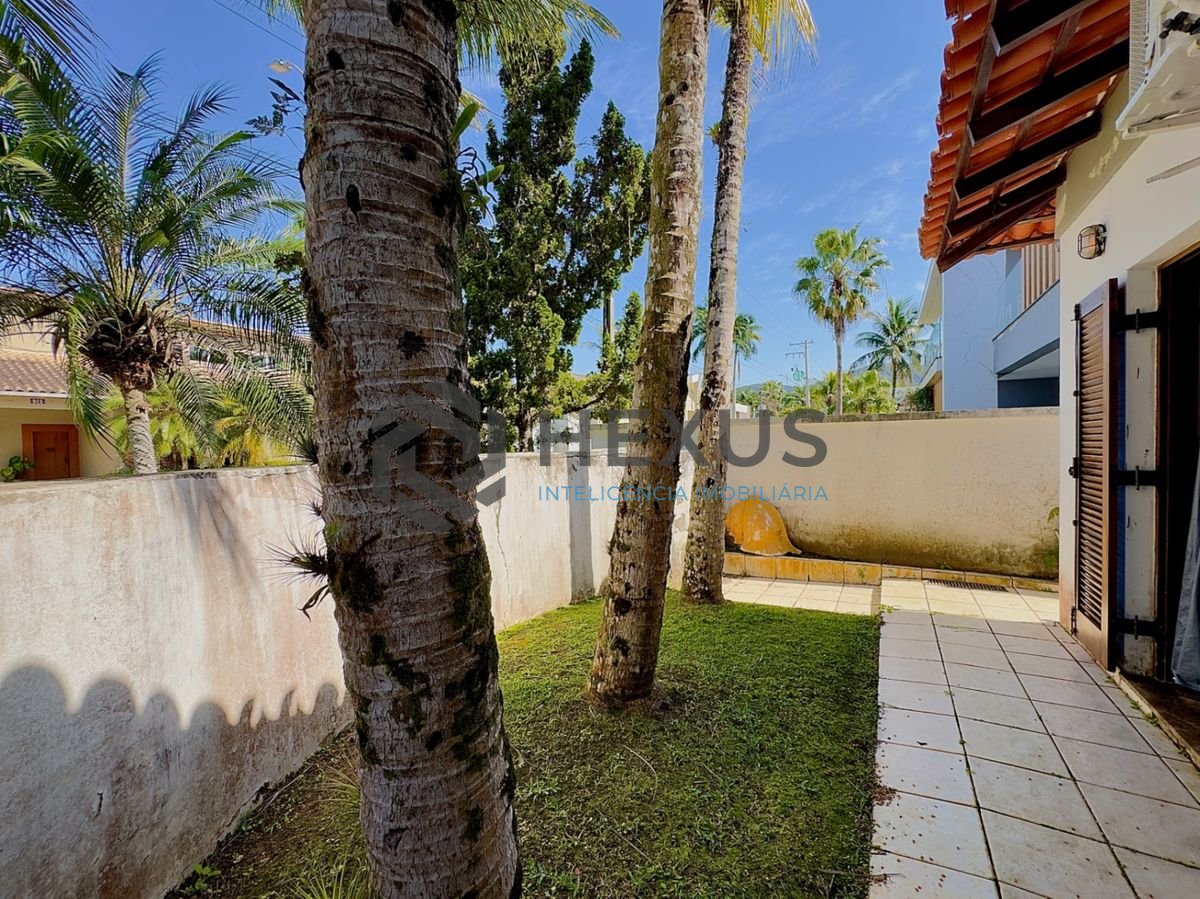 Foto 33 de Casa com piscina e área gourmet no Jardim Acapulco, Guarujá