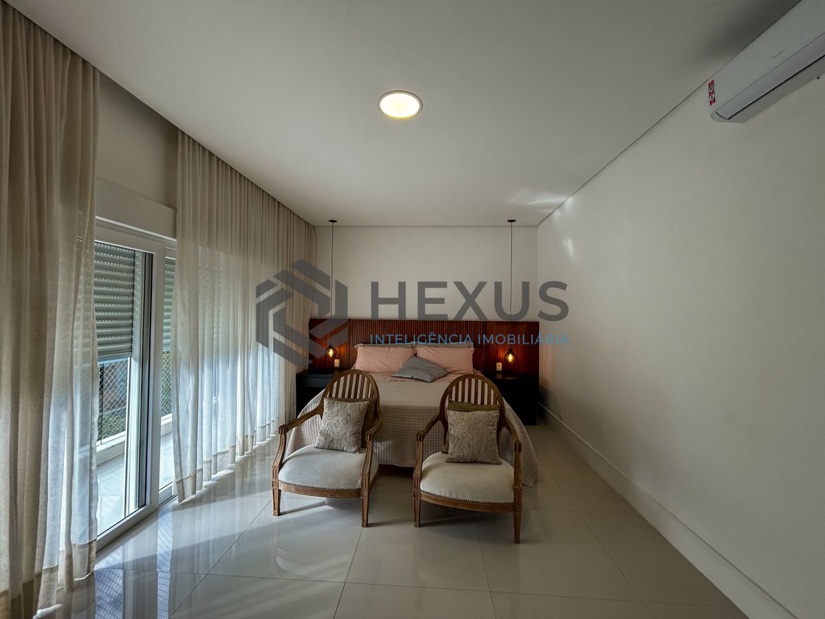 Foto 38 de Casa reformada com piscina e área gourmet no Granville na Enseada, Guarujá