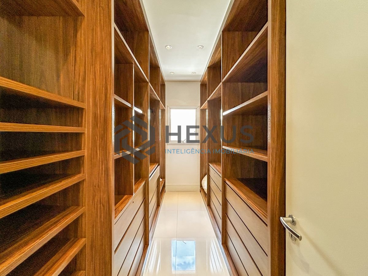 Foto 42 de Casa reformada com piscina e área gourmet no Granville na Enseada, Guarujá