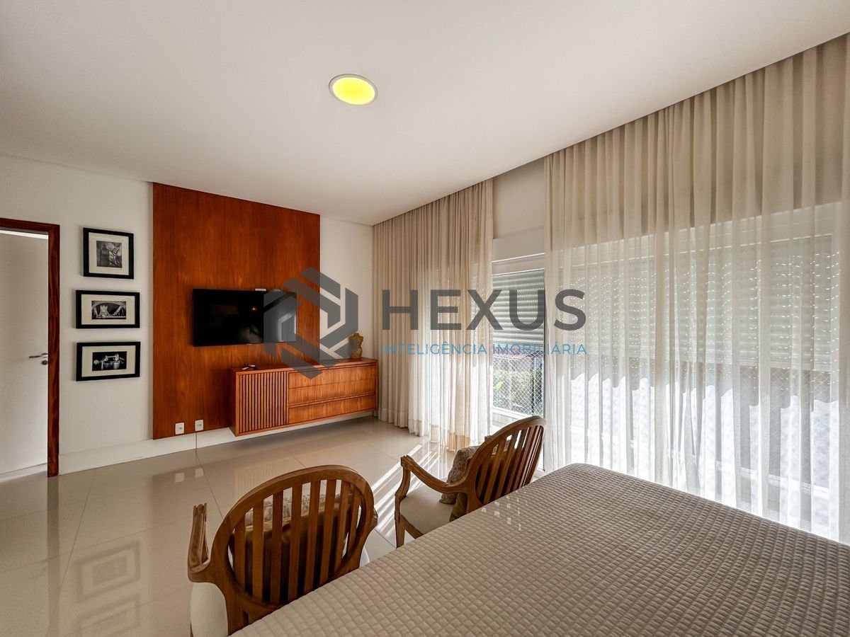 Foto 40 de Casa reformada com piscina e área gourmet no Granville na Enseada, Guarujá