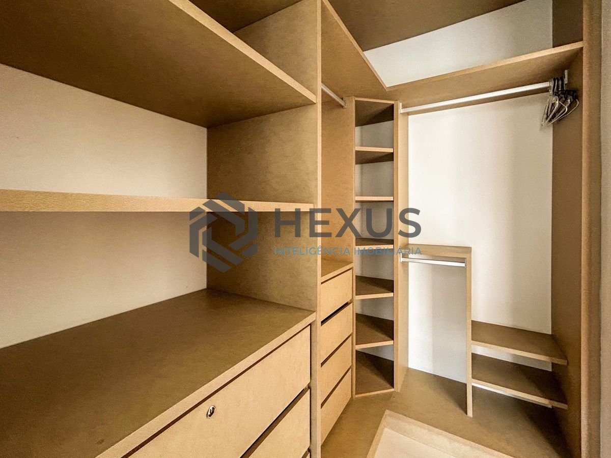 Foto 45 de Casa reformada com piscina e área gourmet no Granville na Enseada, Guarujá