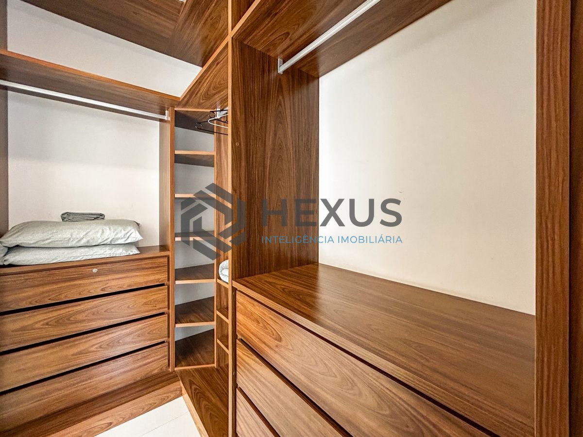 Foto 37 de Casa reformada com piscina e área gourmet no Granville na Enseada, Guarujá
