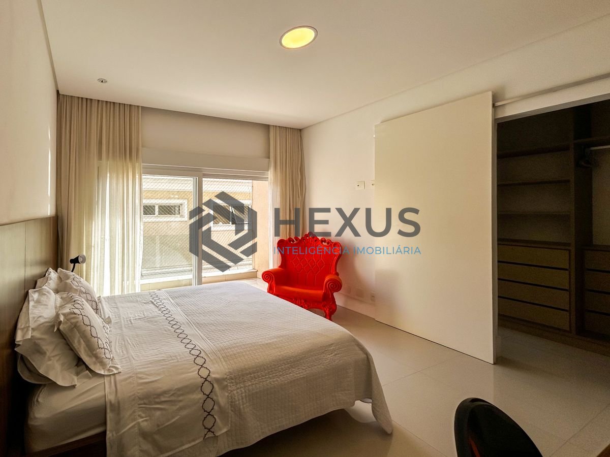 Foto 44 de Casa reformada com piscina e área gourmet no Granville na Enseada, Guarujá
