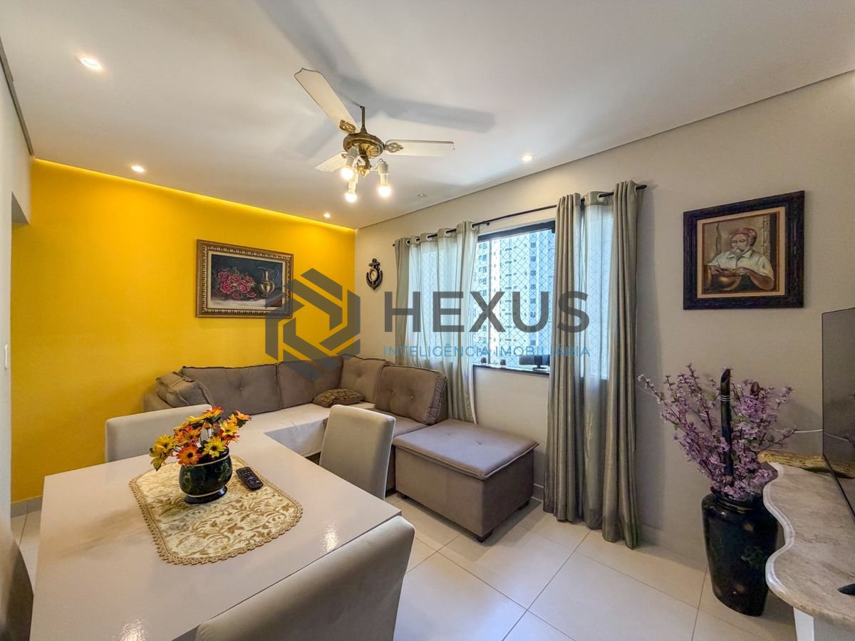 Foto 3 de Apartamento reformado a 1 quadra da praia na Região da Padaria Vidal no Jardim Astúrias, Guarujá