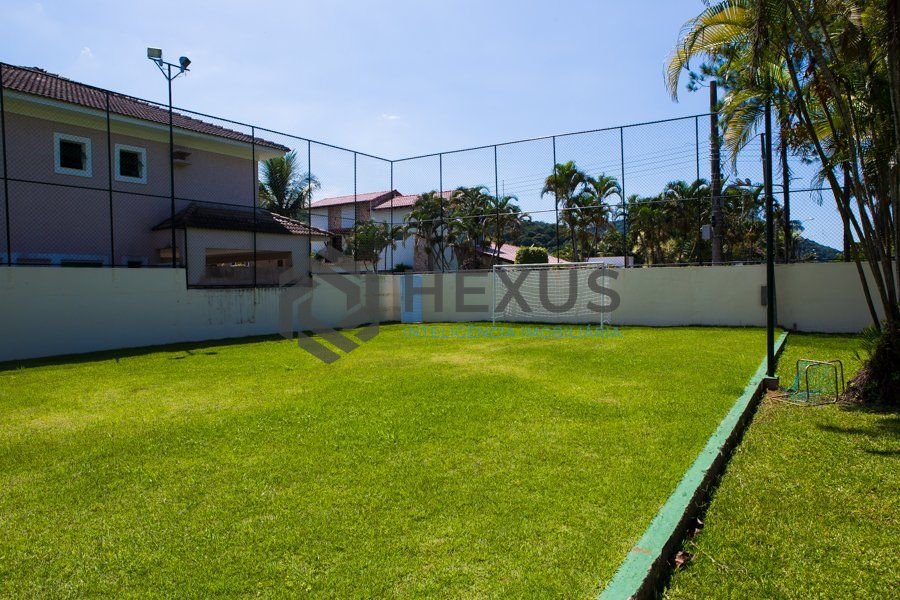 Foto 23 de Casa reformada com piscina e área gourmet no Jardim Acapulco, Guarujá
