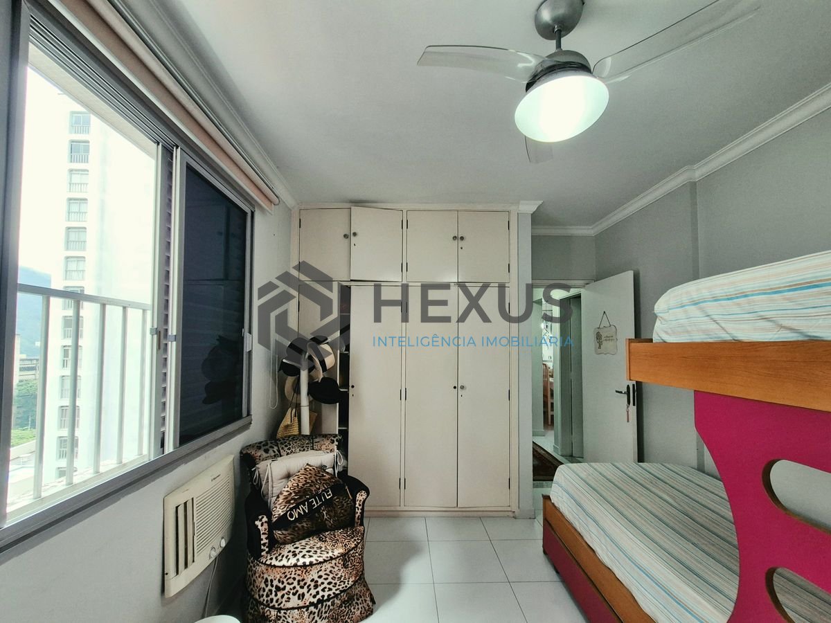 Foto 20 de Apartamento reformado com varanda gourmet nas Pitangueiras, Guarujá