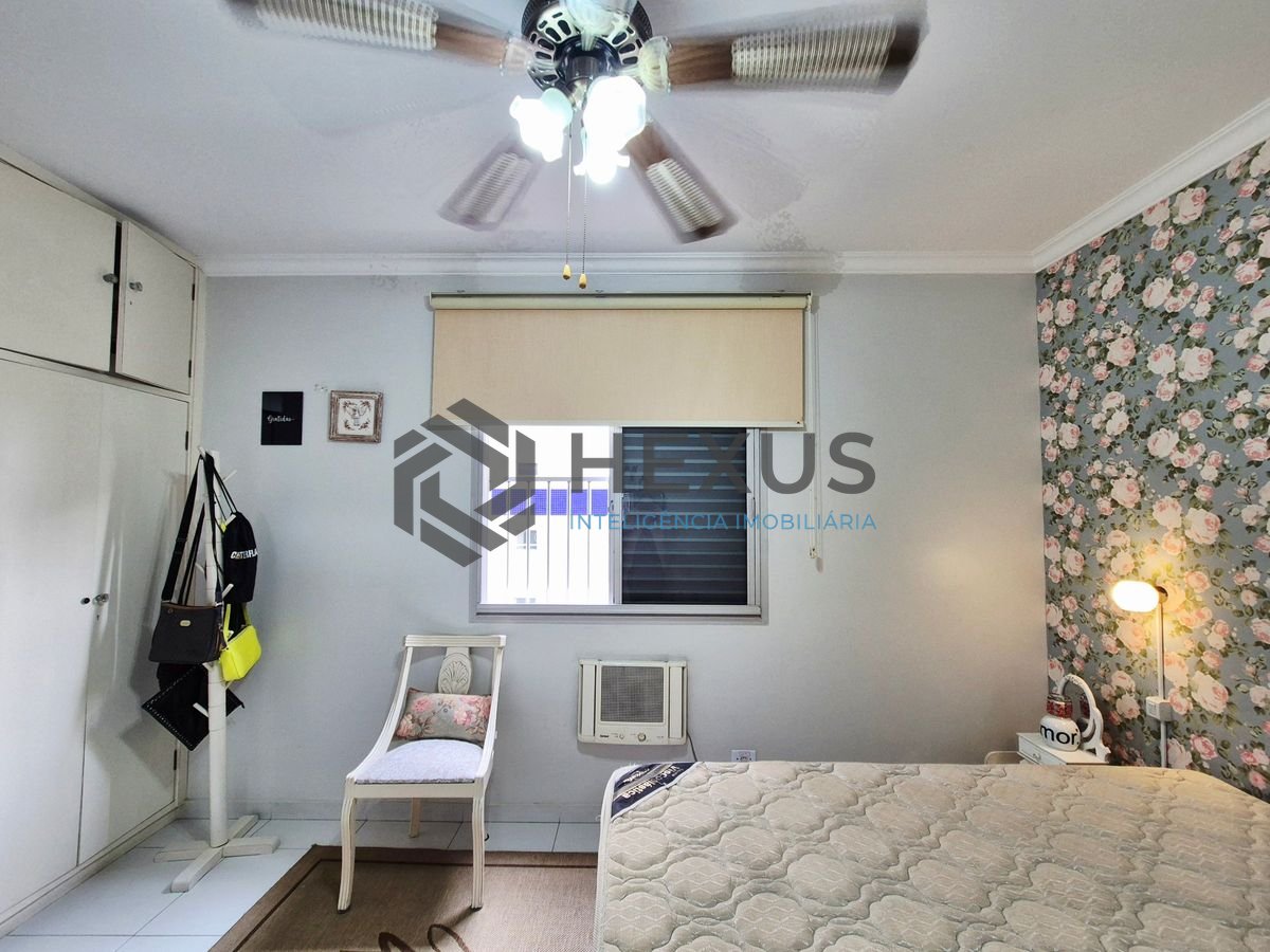 Foto 9 de Apartamento reformado com varanda gourmet nas Pitangueiras, Guarujá