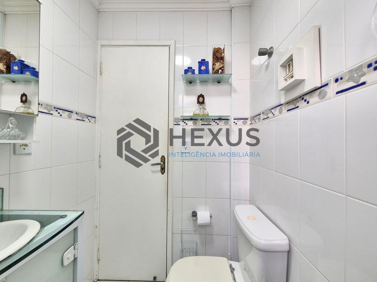 Foto 17 de Apartamento reformado com varanda gourmet nas Pitangueiras, Guarujá