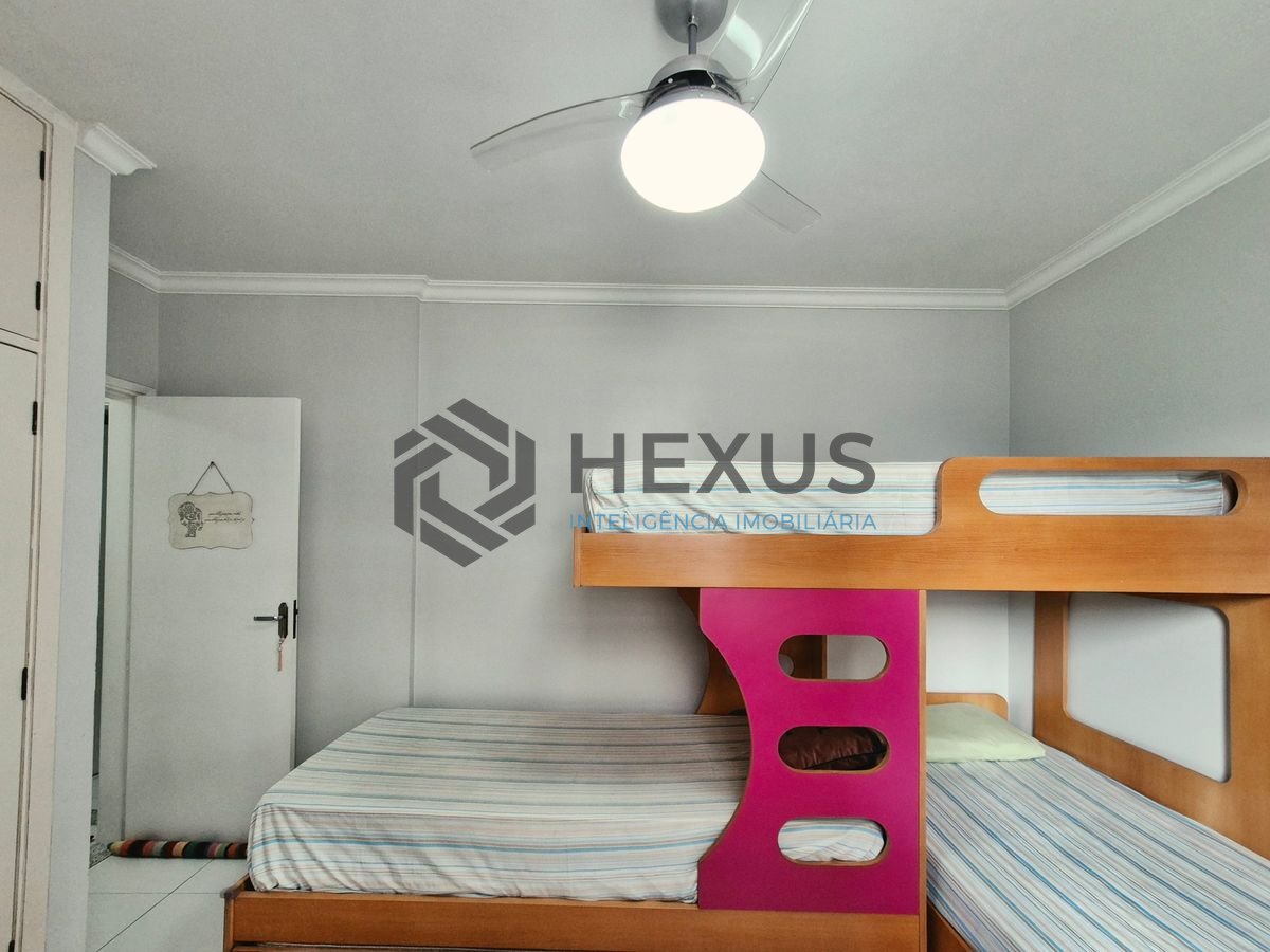 Foto 21 de Apartamento reformado com varanda gourmet nas Pitangueiras, Guarujá