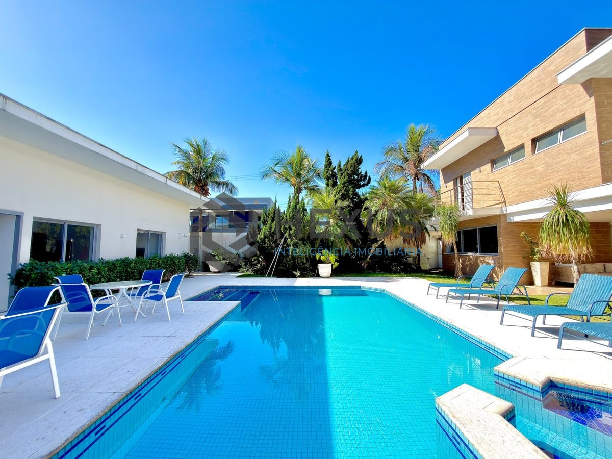 Foto 10 de Casa de alto padrão com piscina e área gourmet no Jardim Acapulco, Guarujá