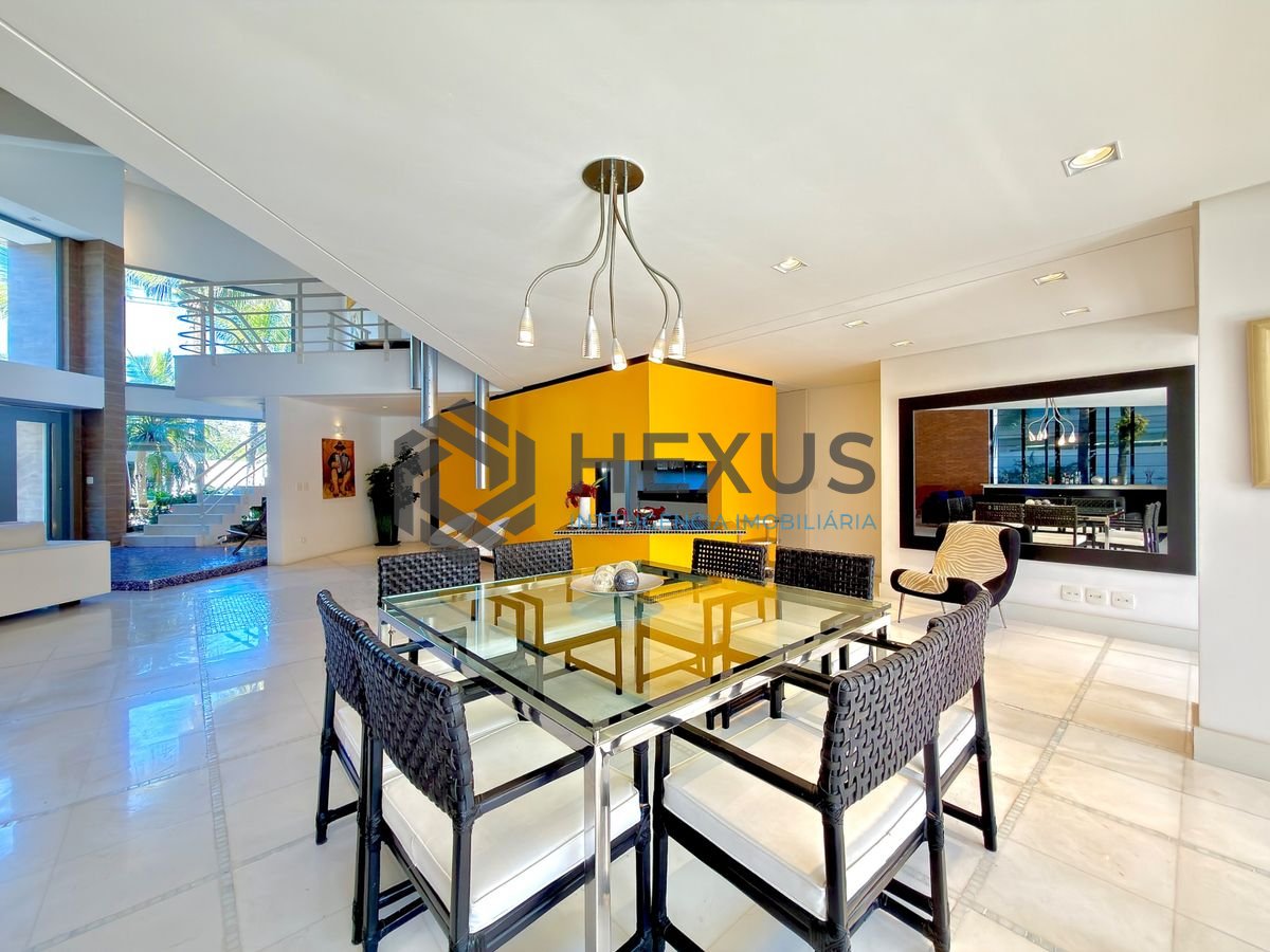 Foto 7 de Casa de alto padrão com piscina e área gourmet no Jardim Acapulco, Guarujá