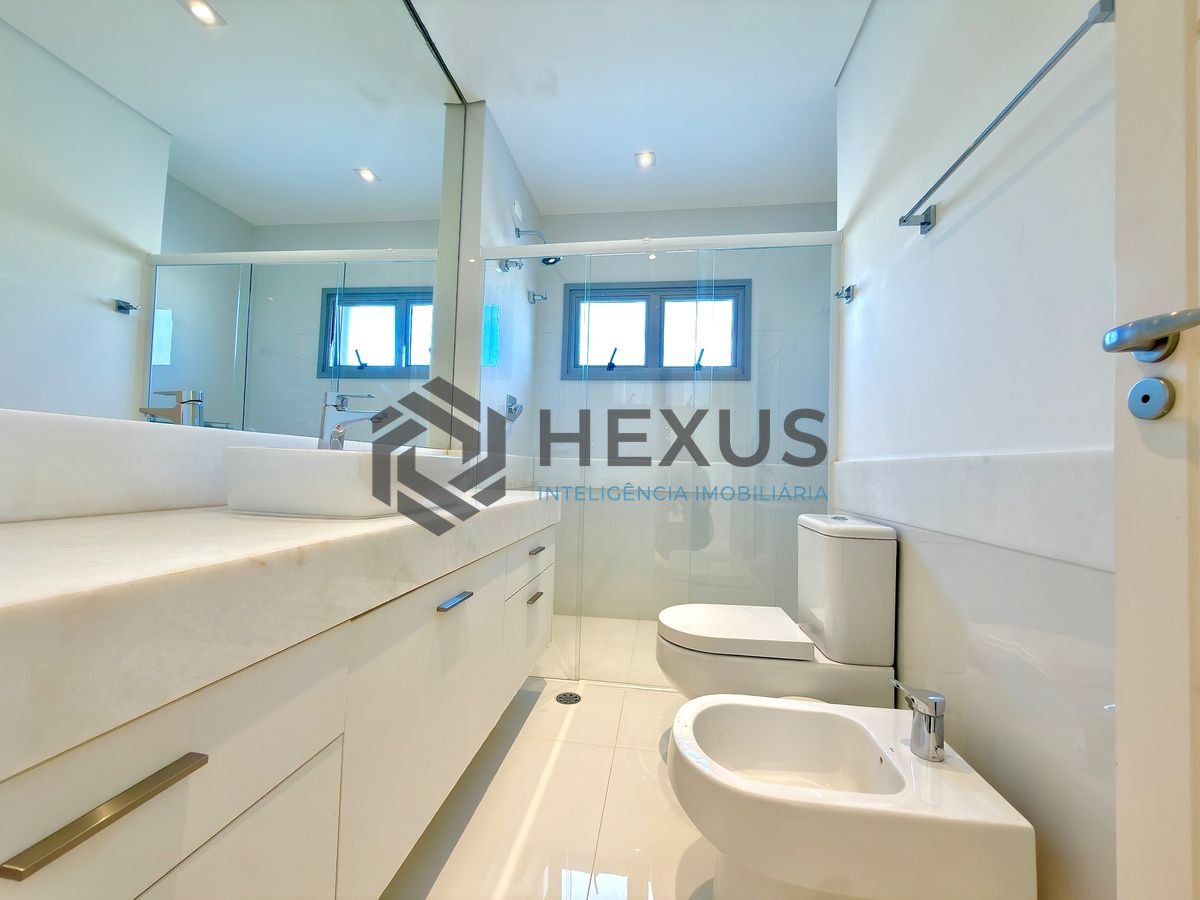Foto 52 de Casa de alto padrão com piscina e área gourmet no Jardim Acapulco, Guarujá