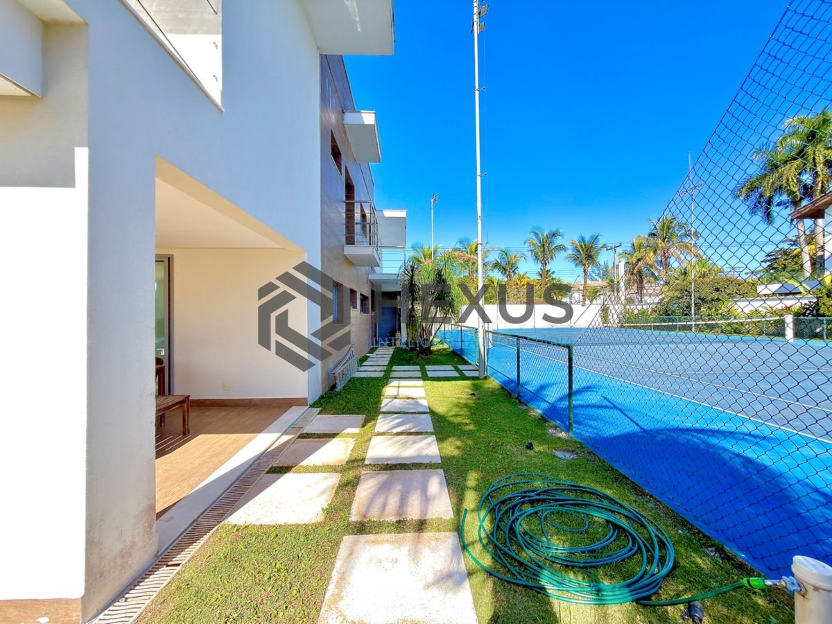 Foto 15 de Casa de alto padrão com piscina e área gourmet no Jardim Acapulco, Guarujá