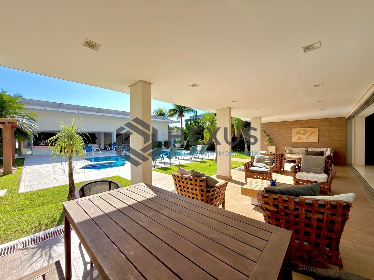 Foto 4 de Casa de alto padrão com piscina e área gourmet no Jardim Acapulco, Guarujá