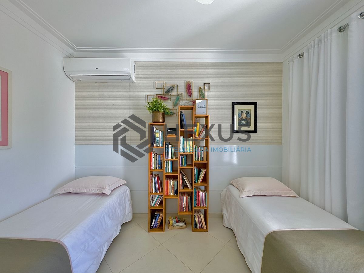 Foto 48 de Casa reformada com piscina e área gourmet no Jardim Acapulco, Guarujá