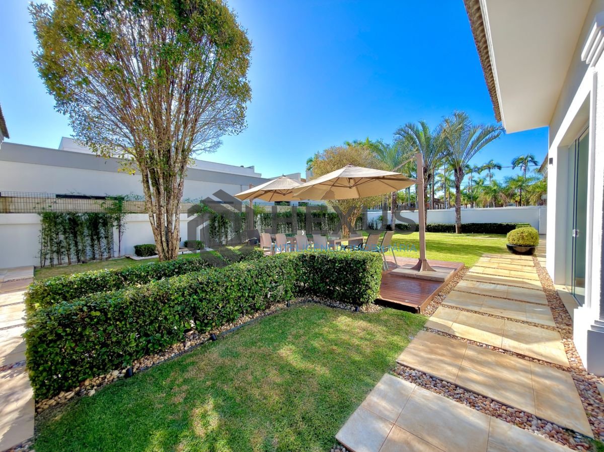 Foto 17 de Casa reformada com piscina e área gourmet no Jardim Acapulco, Guarujá