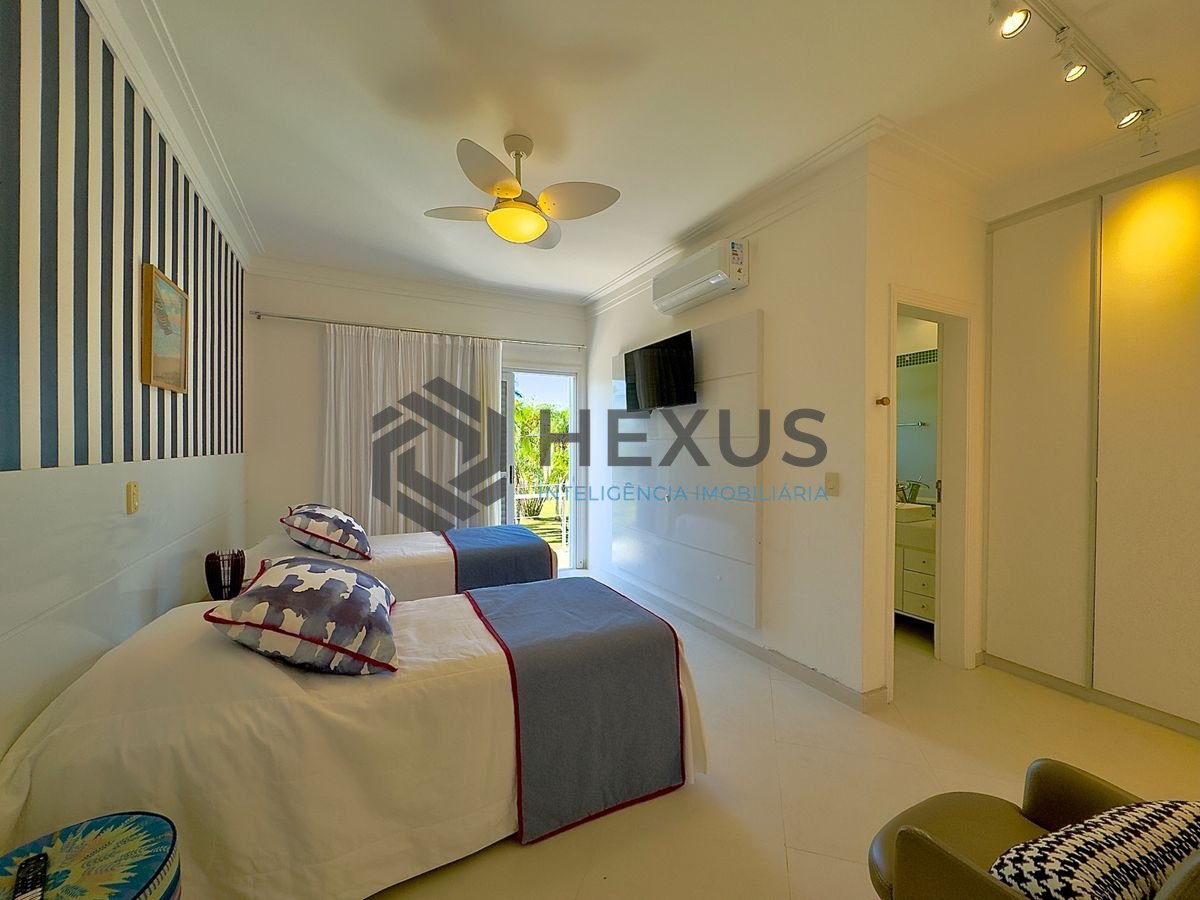 Foto 51 de Casa reformada com piscina e área gourmet no Jardim Acapulco, Guarujá