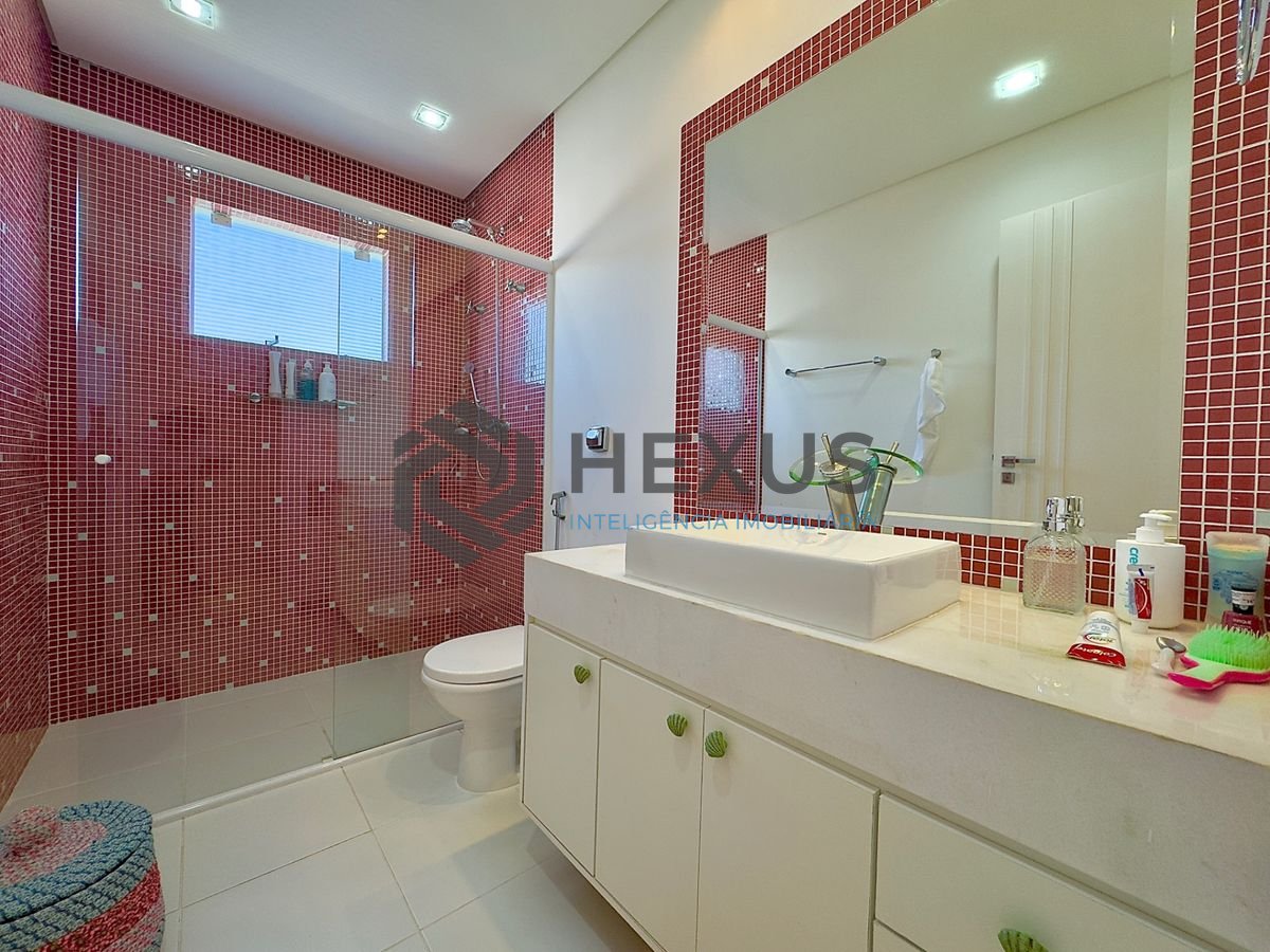 Foto 35 de Casa reformada com piscina e área gourmet no Jardim Acapulco, Guarujá