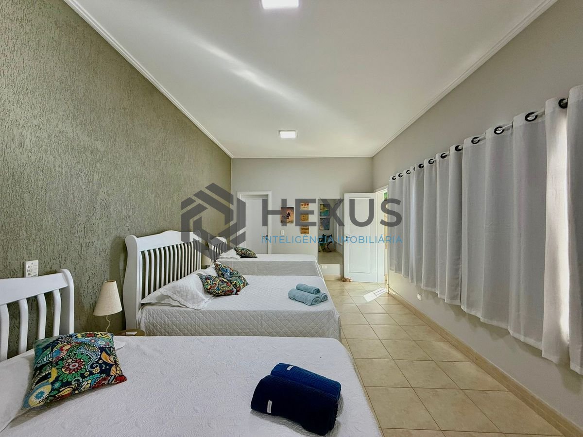 Foto 36 de Casa reformada com varanda vista mar e lazer a 100m da praia no Morro Sorocotuba na Enseada, Guarujá