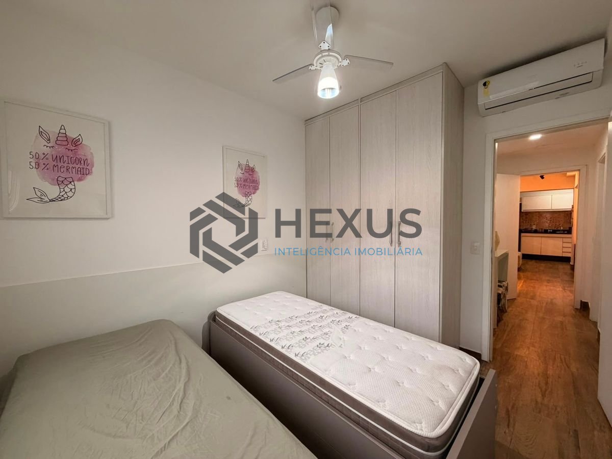 Foto 17 de Apartamento reformado com varanda gourmet vista mar e lazer a 100m da praia nas Pitangueiras, Guarujá
