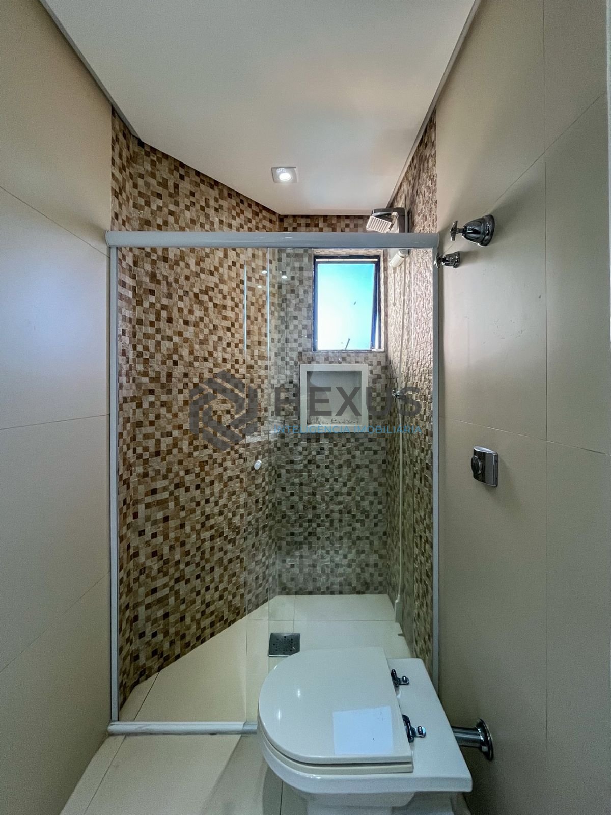 Foto 19 de Apartamento com varanda e lazer na região do Tortugas na Enseada, Guarujá
