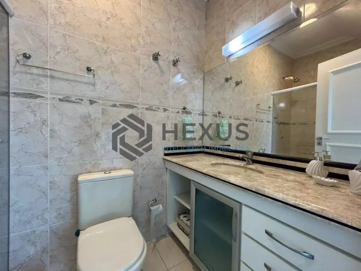 Foto 24 de Casa reformada com piscina e área gourmet no Jardim Acapulco, Guarujá