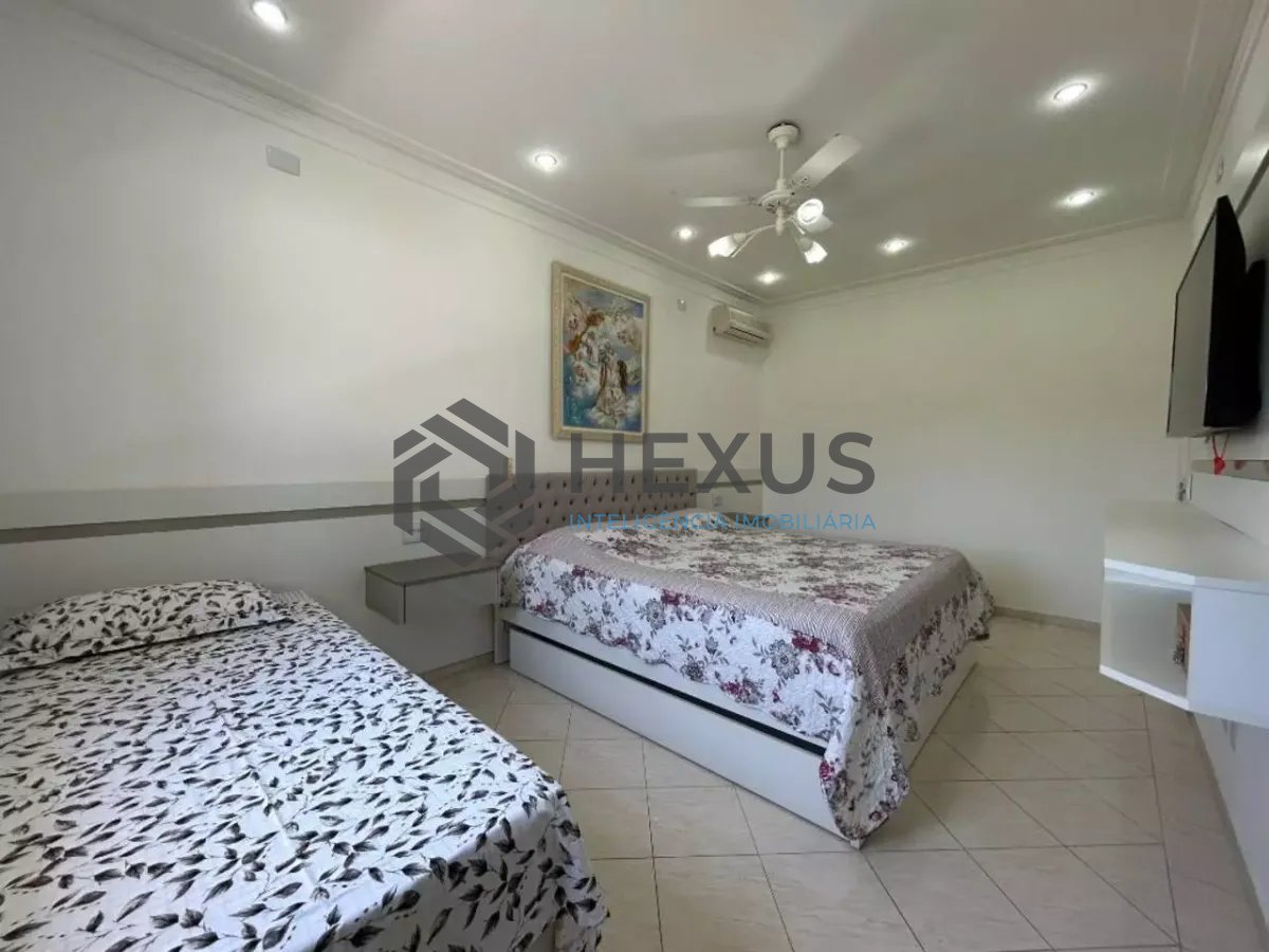 Foto 22 de Casa reformada com piscina e área gourmet no Jardim Acapulco, Guarujá