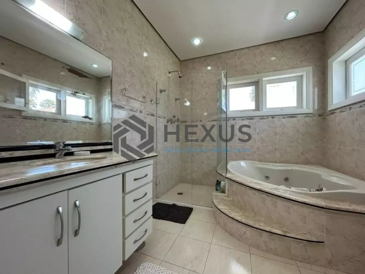 Foto 20 de Casa reformada com piscina e área gourmet no Jardim Acapulco, Guarujá