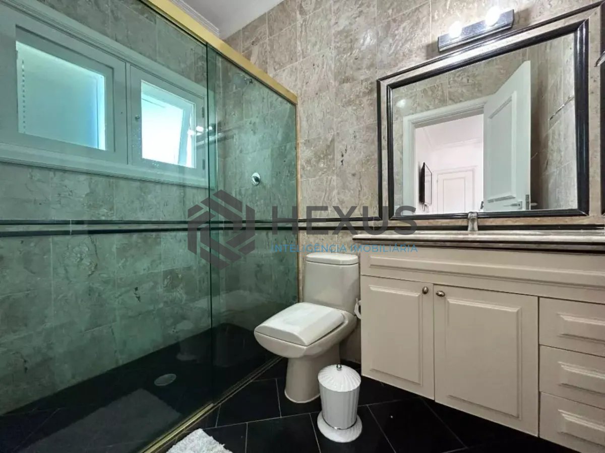 Foto 13 de Casa reformada com piscina e área gourmet no Jardim Acapulco, Guarujá