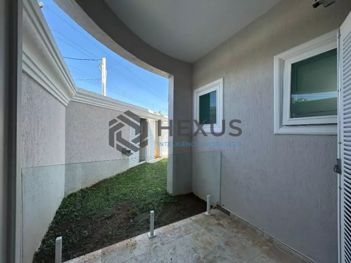 Foto 9 de Casa reformada com piscina e área gourmet no Jardim Acapulco, Guarujá