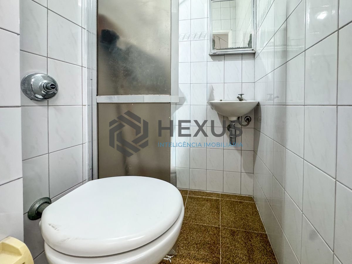 Foto 43 de Apartamento reformado com vista mar a 1 quadra da praia nas Pitangueiras, Guarujá