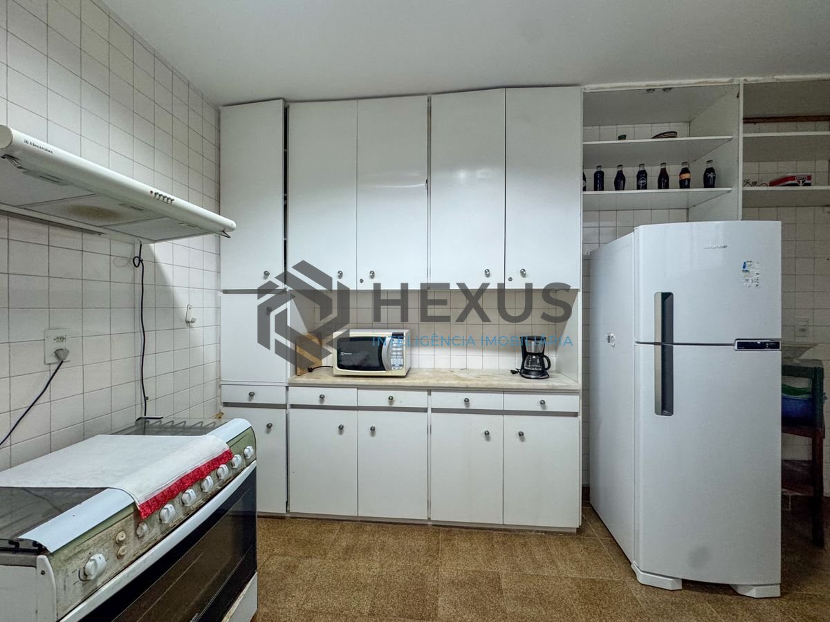 Foto 33 de Apartamento reformado com vista mar a 1 quadra da praia nas Pitangueiras, Guarujá
