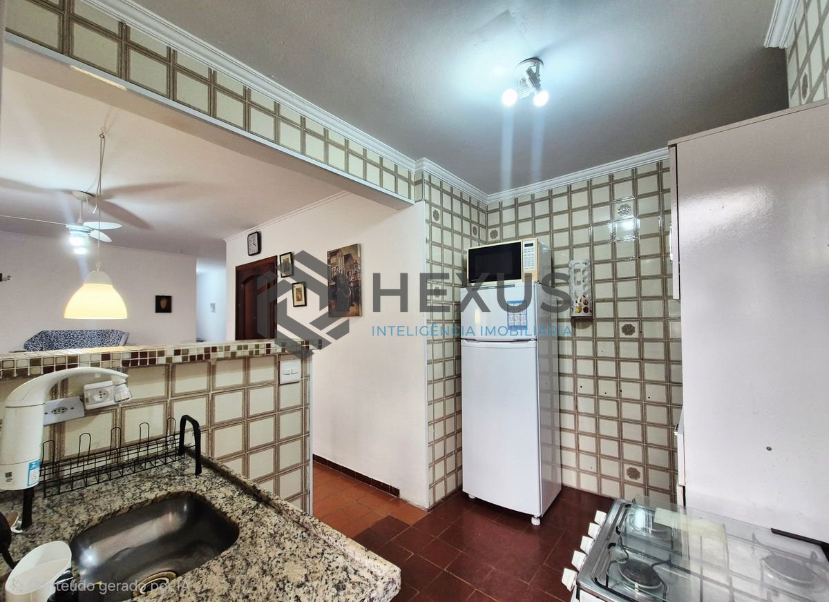 Foto 20 de Apartamento com varanda a 1 quadra da praia nas Pitangueiras, Guarujá
