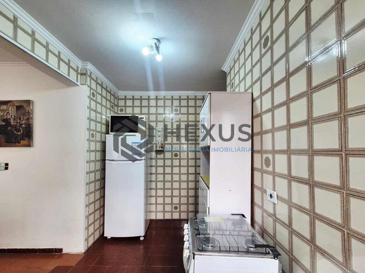 Foto 21 de Apartamento com varanda a 1 quadra da praia nas Pitangueiras, Guarujá