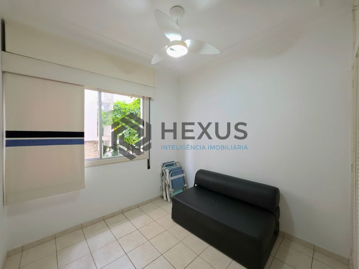 Foto 17 de Apartamento com varanda a 1 quadra da praia nas Pitangueiras, Guarujá