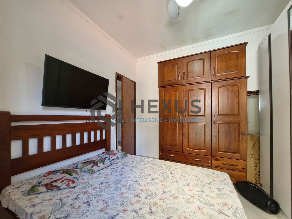 Foto 16 de Casa reformado com varanda na região da Helena Maria na Enseada, Guarujá