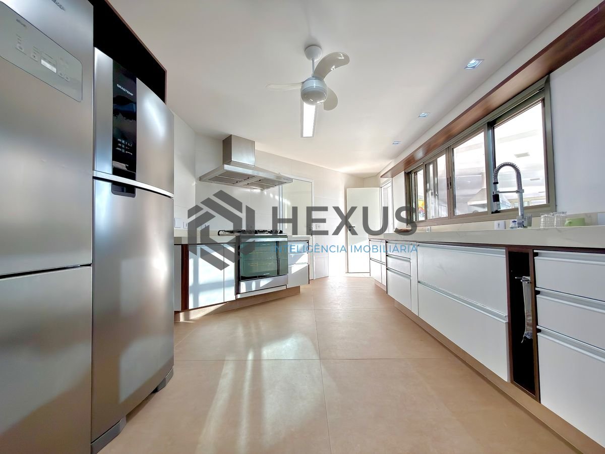 Foto 13 de Casa com pier  e área gourmet no Residencial Marinas Guarujá