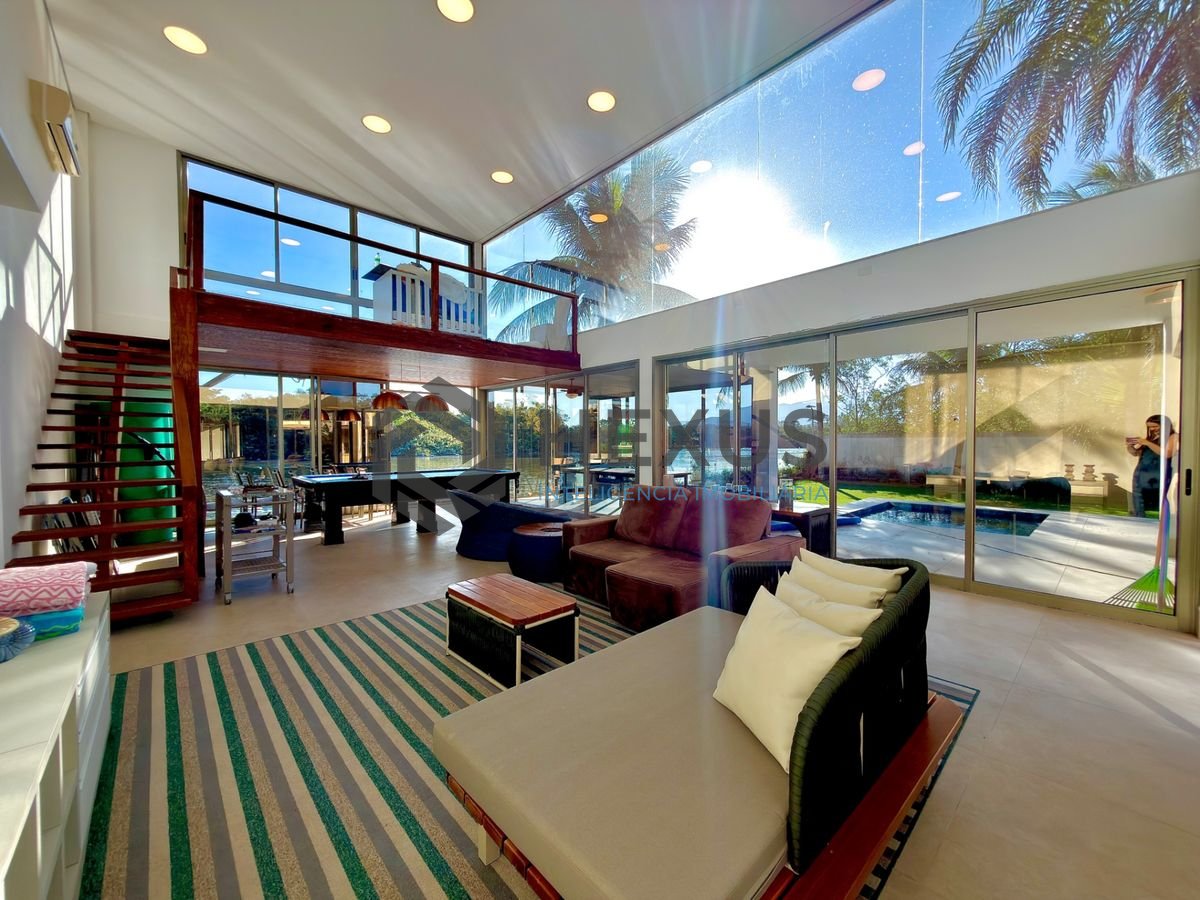 Foto 11 de Casa com pier  e área gourmet no Residencial Marinas Guarujá