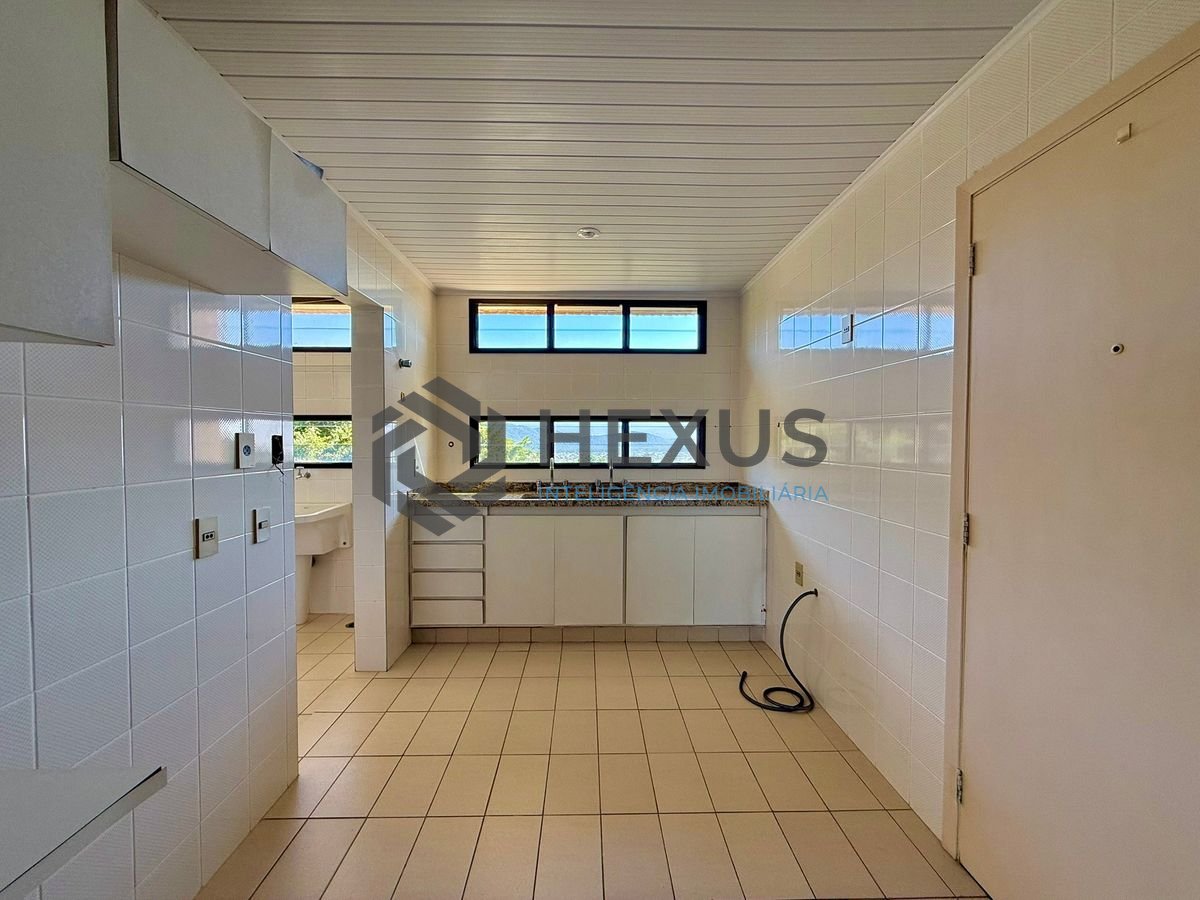 Foto 31 de Apartamento com varanda vista mar e lazer na beira mar no Morro Sorocotuba na Enseada, Guarujá