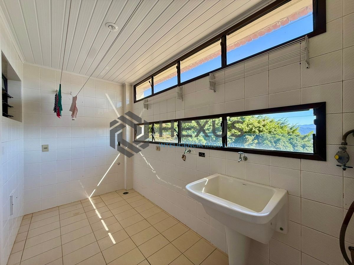 Foto 43 de Apartamento com varanda vista mar e lazer na beira mar no Morro Sorocotuba na Enseada, Guarujá