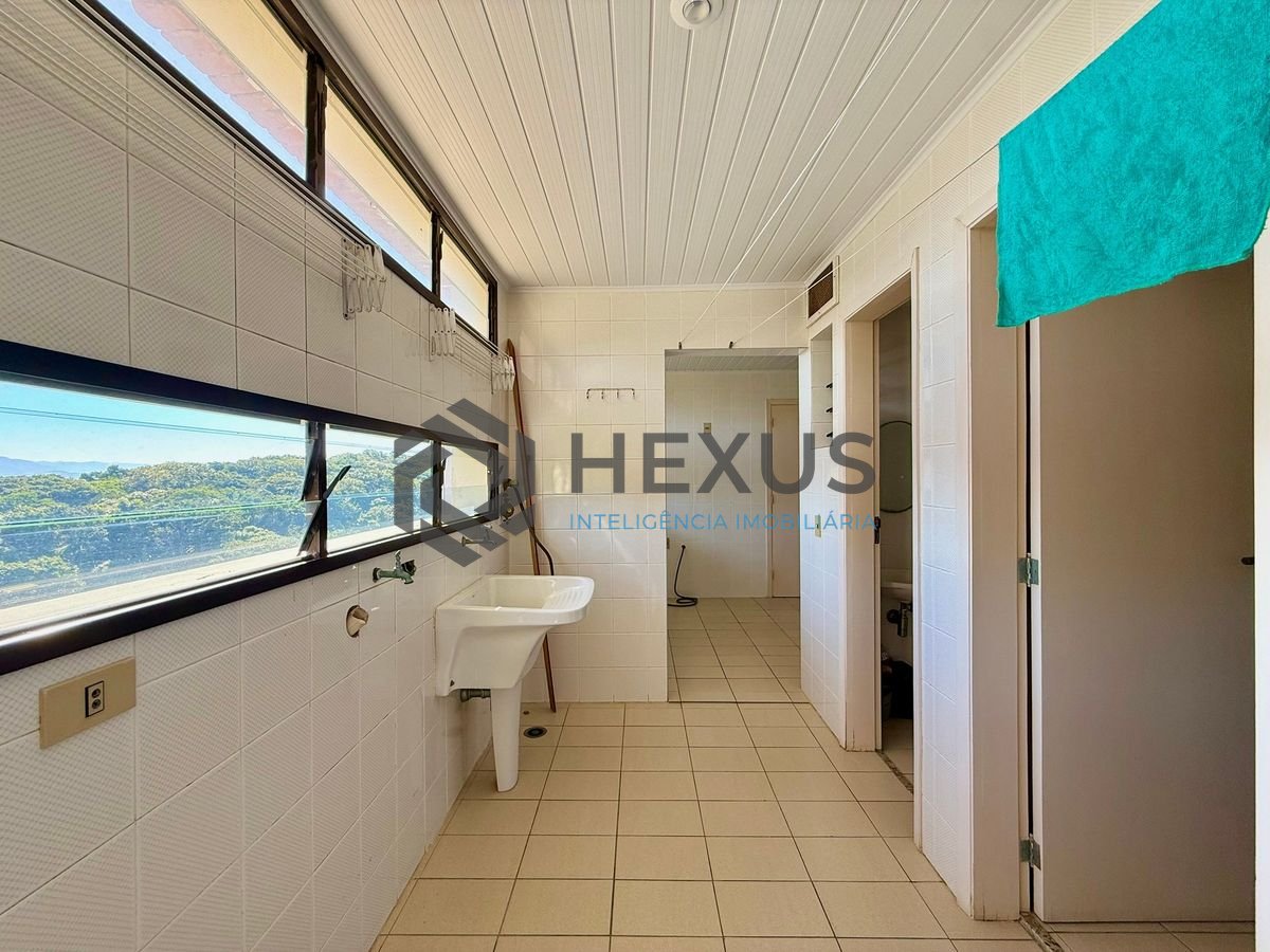 Foto 42 de Apartamento com varanda vista mar e lazer na beira mar no Morro Sorocotuba na Enseada, Guarujá