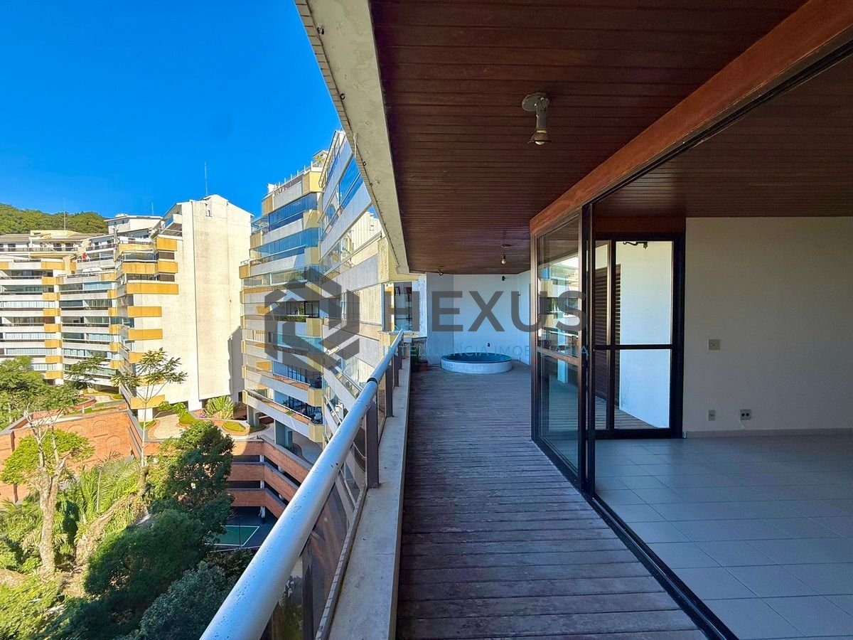 Foto 18 de Apartamento com varanda vista mar e lazer na beira mar no Morro Sorocotuba na Enseada, Guarujá