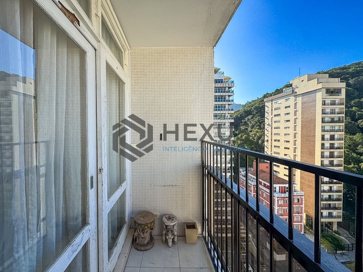 Foto 8 de Apartamento com varanda vista mar e lazer a 80m da praia nas Pitangueiras, Guarujá